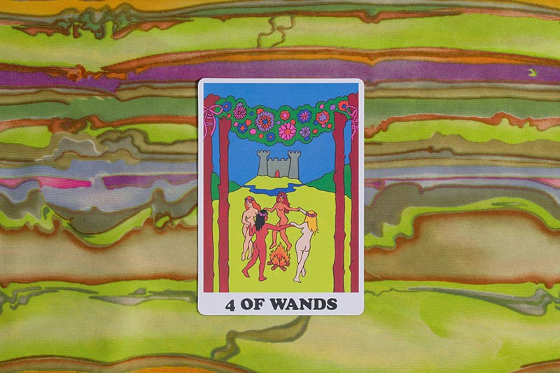 Ý nghĩa xuôi của lá bài 4 Of Wands